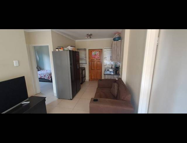 3 BEDROOM TOWNHOUSE FOR SALE IN COMET